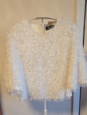 FORAVI NWT! Party Feather Eyelash Top Ivory Size S